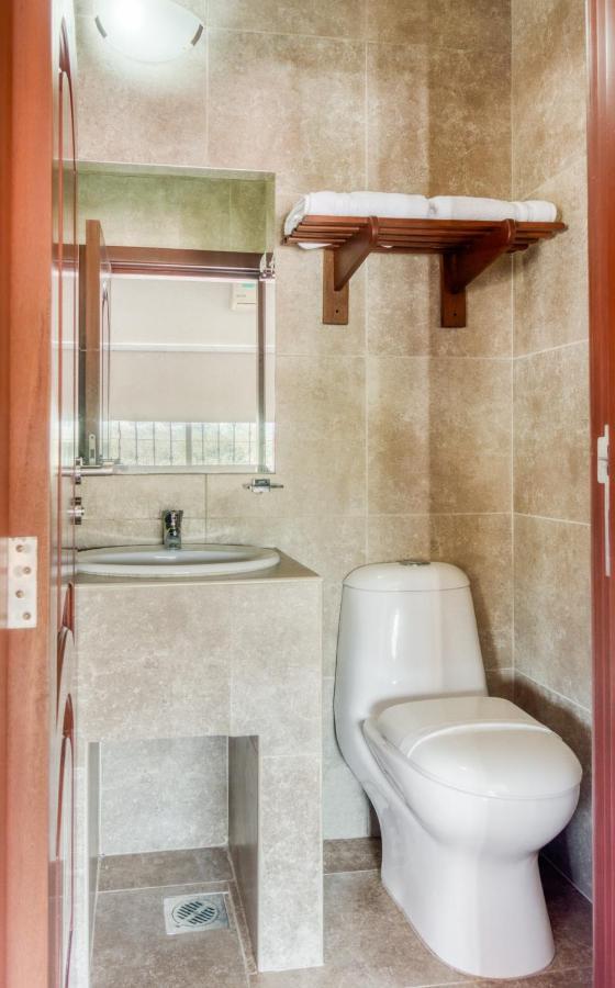 Monte Salerno Hotel & Suites Montemorelos Zewnętrze zdjęcie